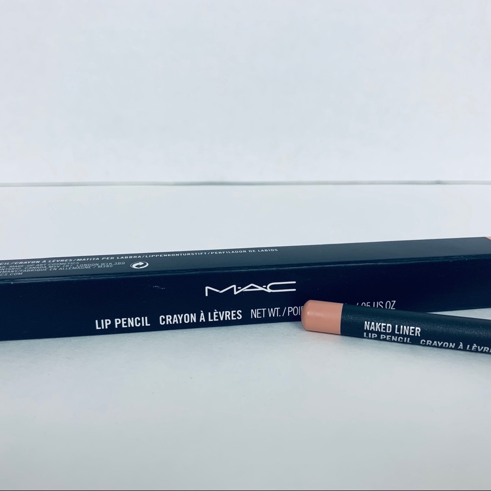 Mac lip liner in naked